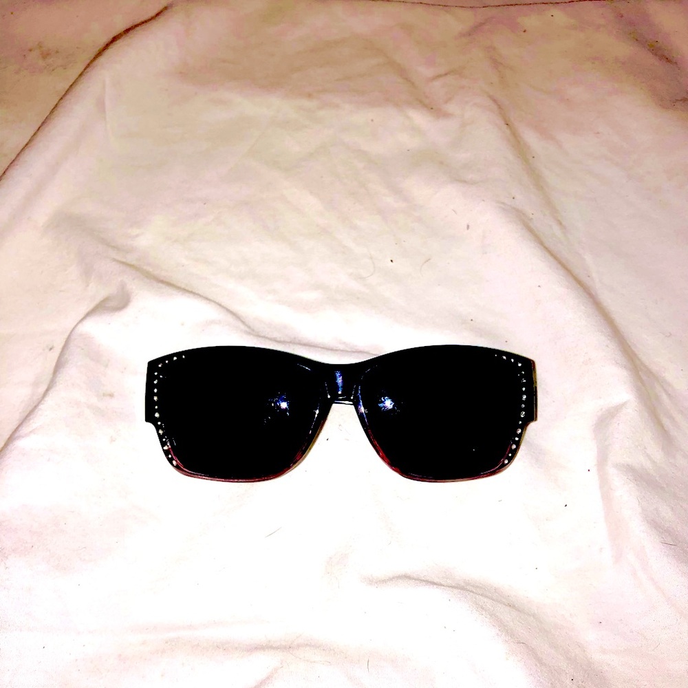 Black sparkly sunglasses